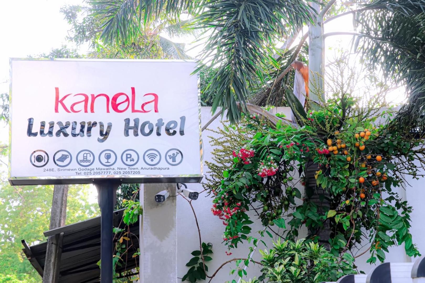 Kanola Luxury Hotel Anuradhapura Esterno foto