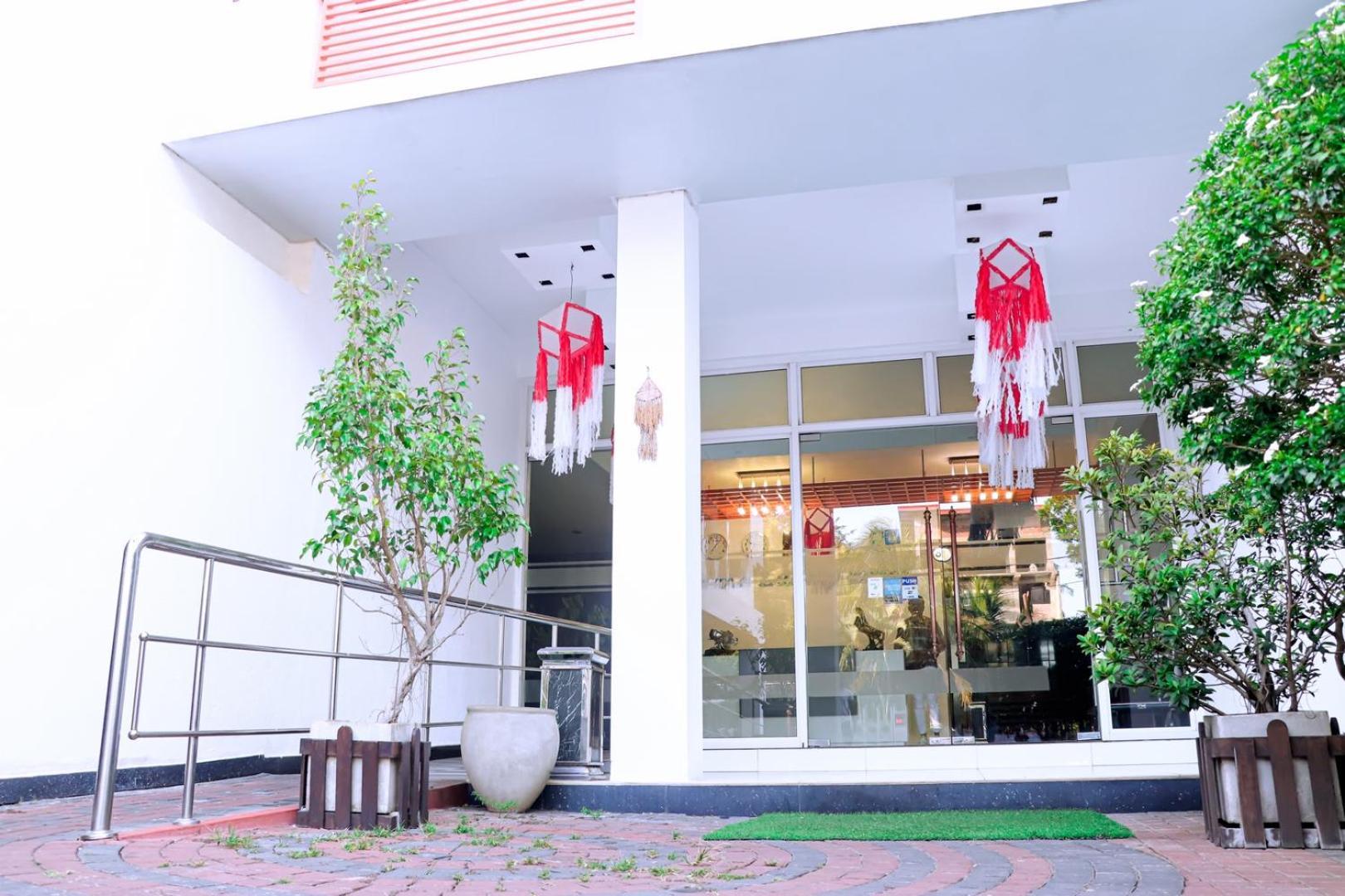 Kanola Luxury Hotel Anuradhapura Esterno foto