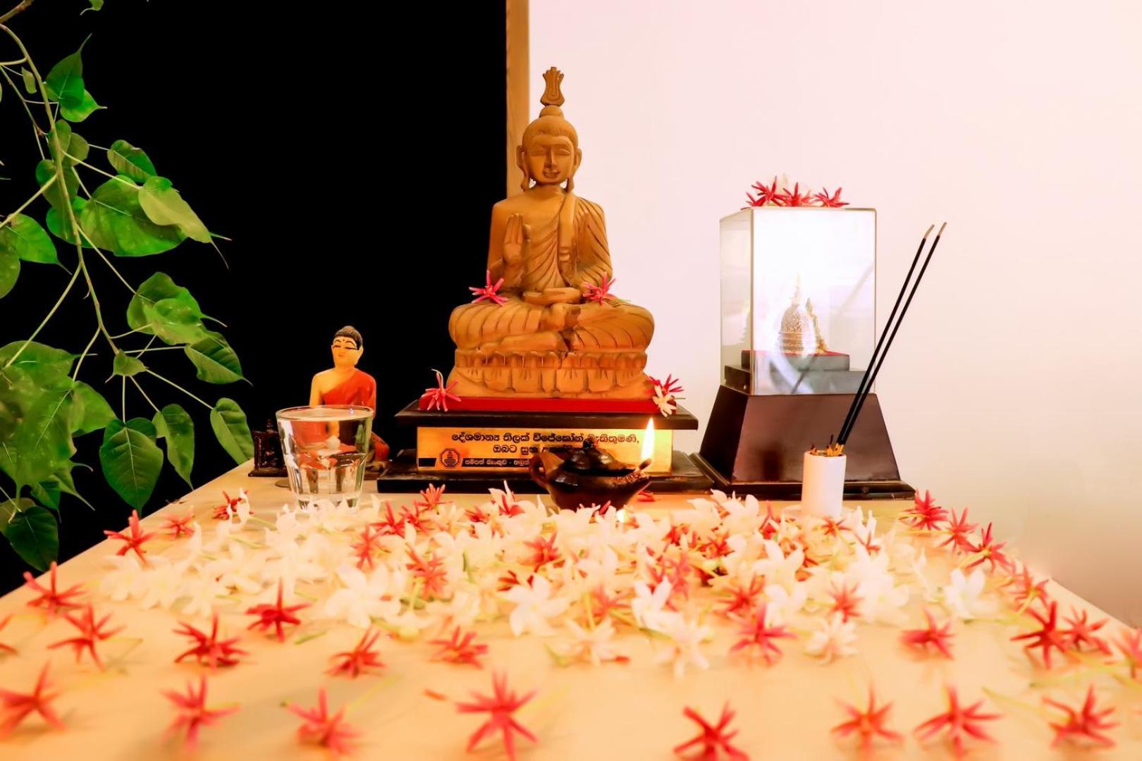 Kanola Luxury Hotel Anuradhapura Esterno foto